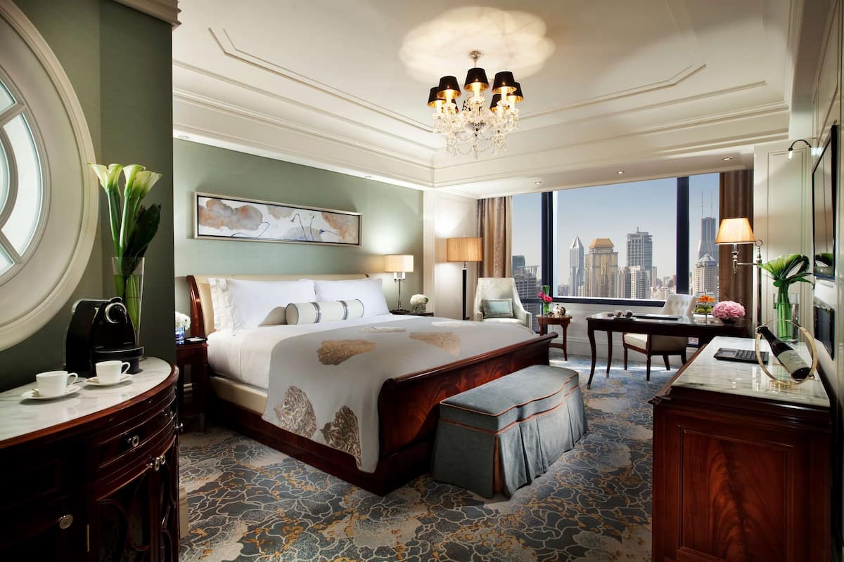 King Deluxe City View Room | View from room