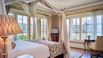 Klúbbsvíta - 1 stórt tvíbreitt rúm (Heritage Club) | Rúmföt af bestu gerð, rúm með „pillowtop“-dýnum, míníbar