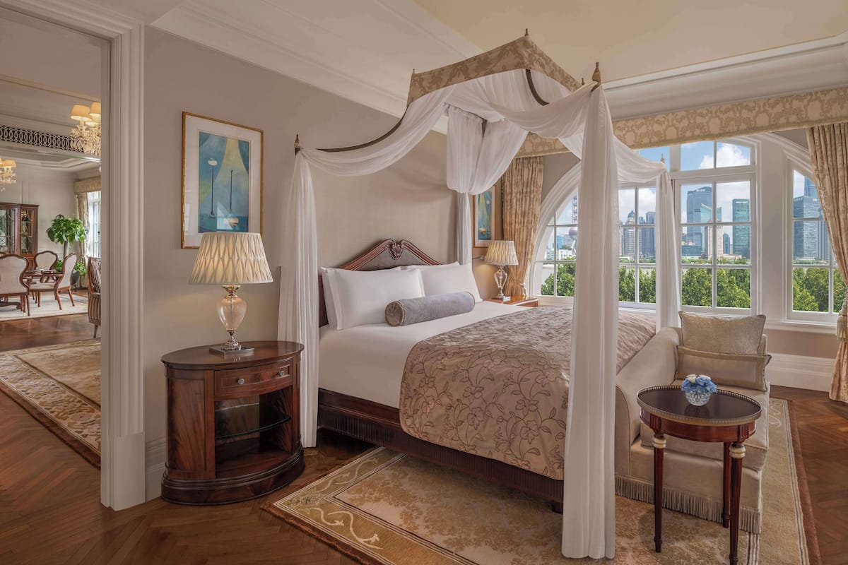 Heritage Luxury River View Suite | Premium bedding, pillowtop beds, minibar, in-room safe