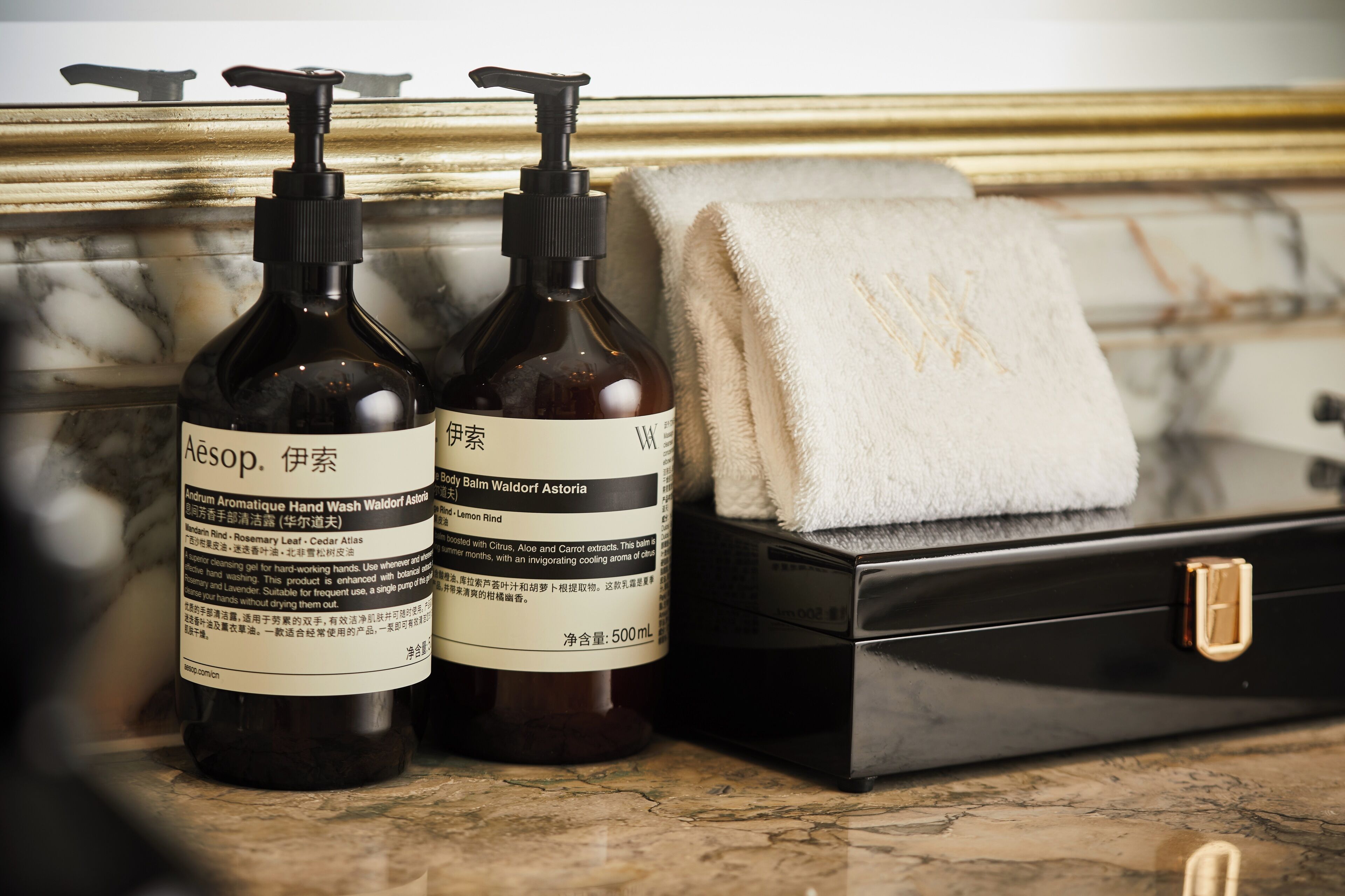 premium bedding, pillow-top beds, minibar, in-room safe