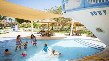 2 outdoor pools, pool umbrellas, pool loungers