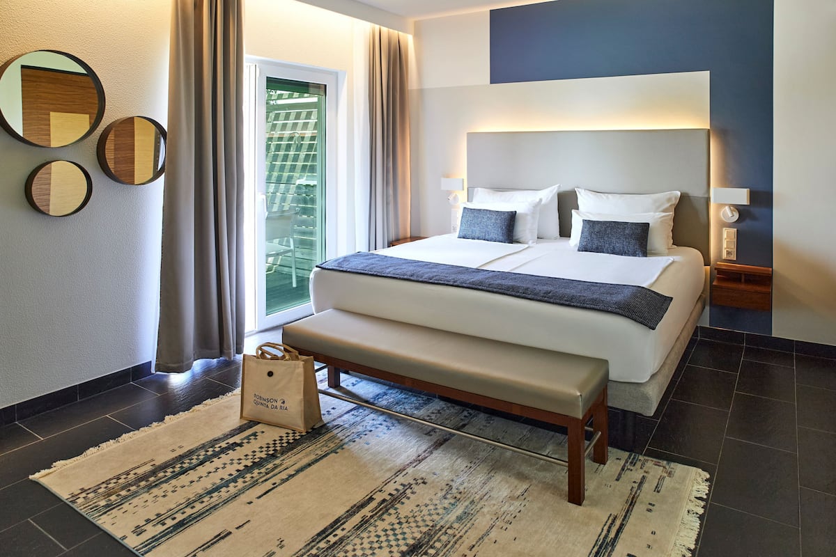 1 habitación, ropa de cama hipoalergénica y minibar