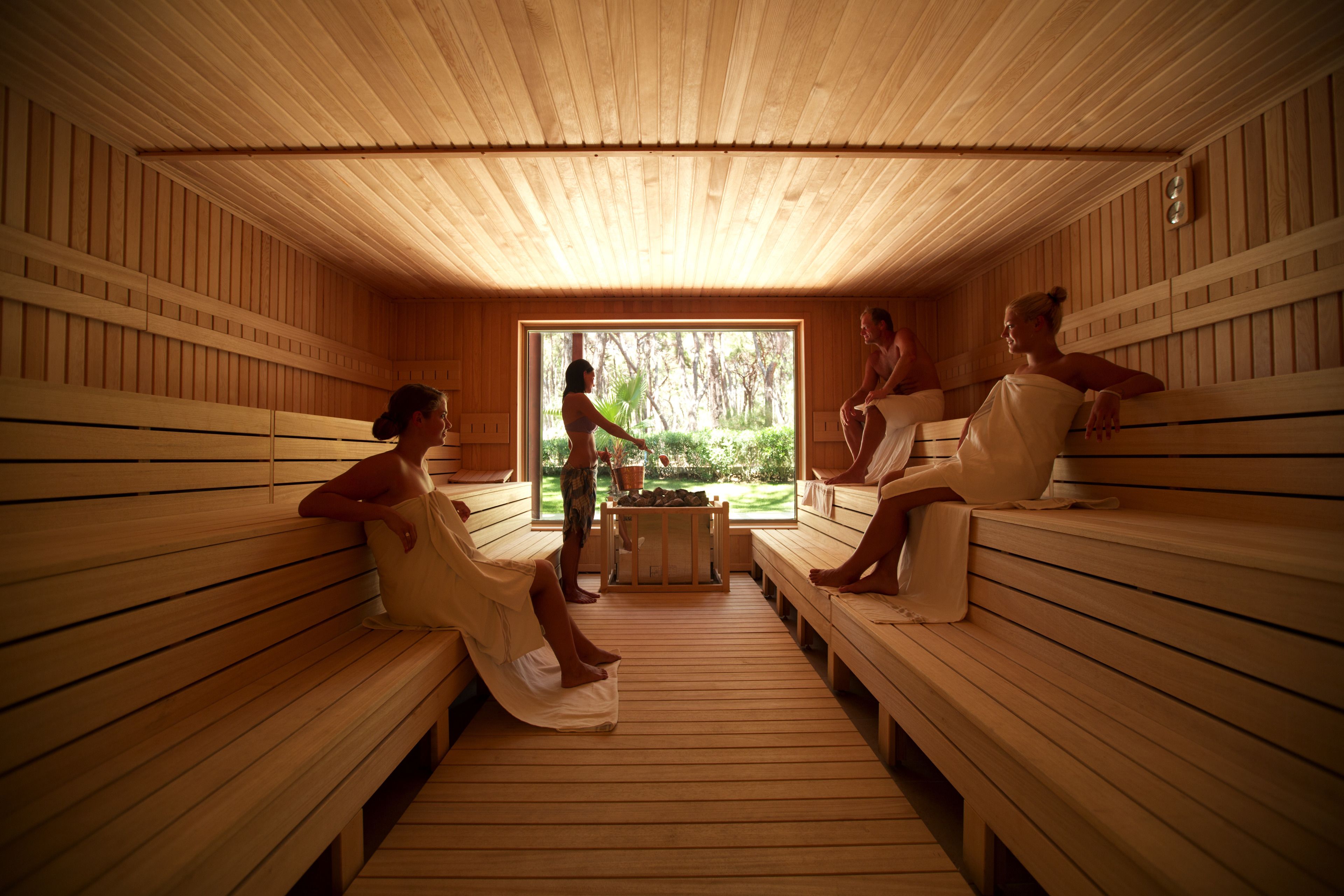 Türkisches Bad/Hamam, Körperbehandlungen, Aromatherapie, Thai-Massagen