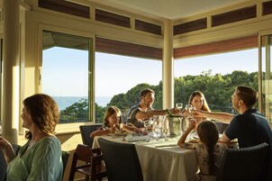 3 restaurants, breakfast, lunch, dinner served; Turkish cuisine