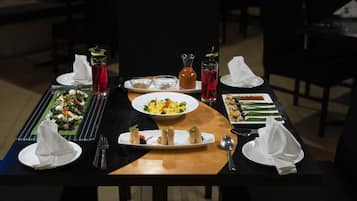 Thức ăn và đồ uống