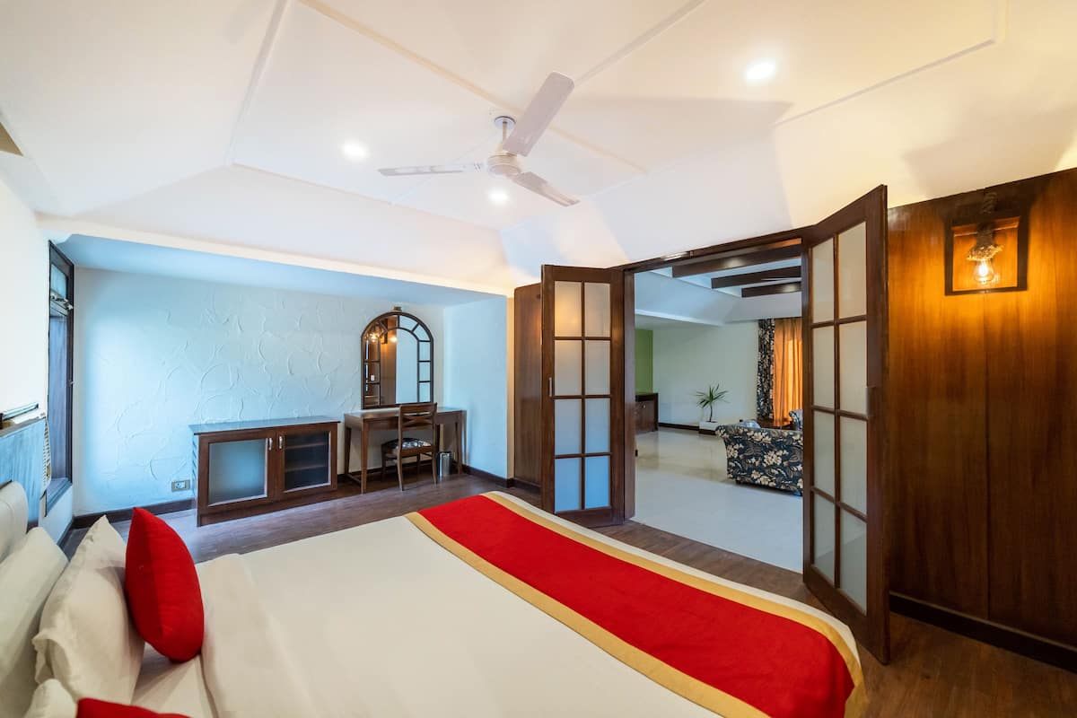 1 bedroom, down duvets, minibar, in-room safe