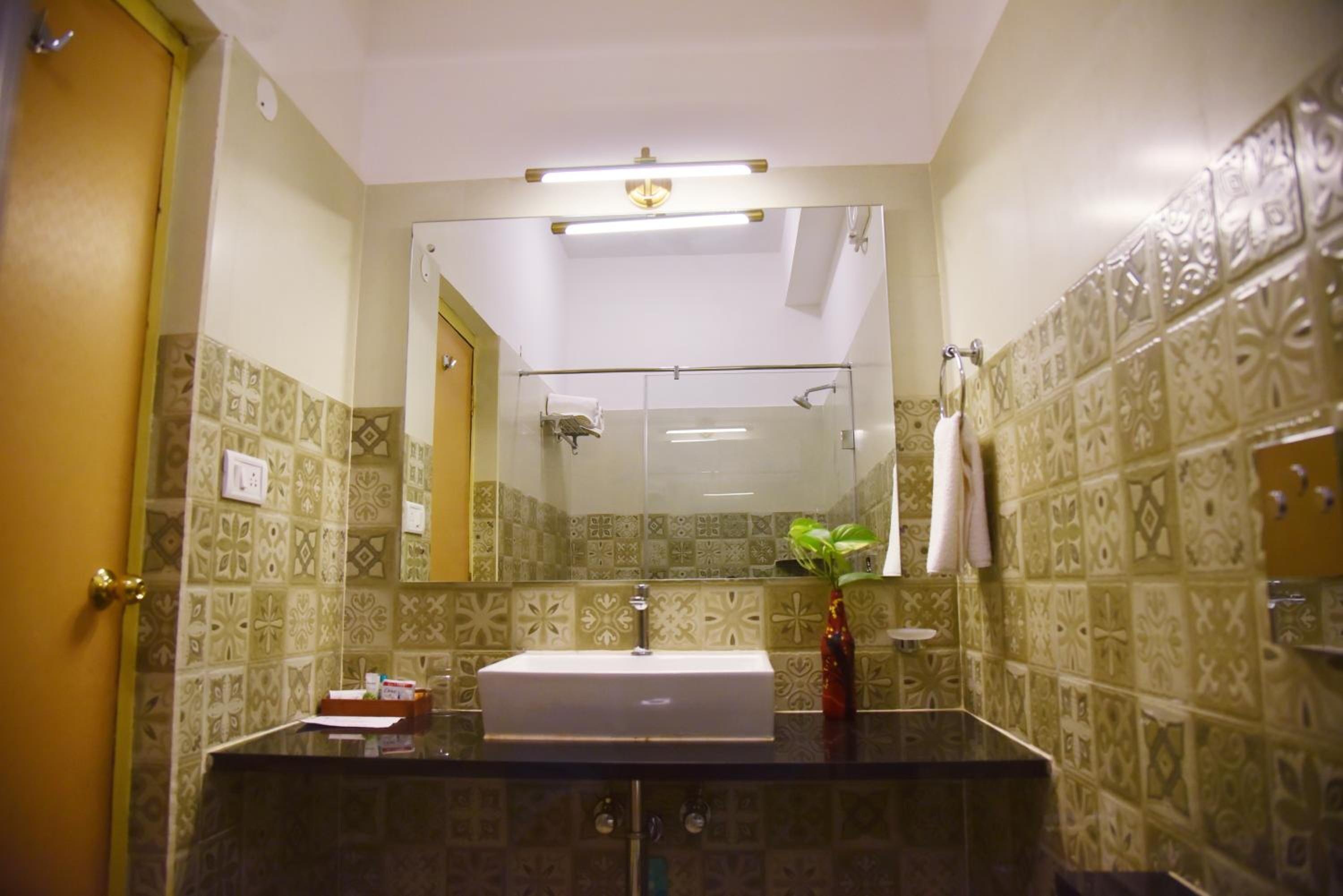 Free toiletries, hair dryer, bidet, towels