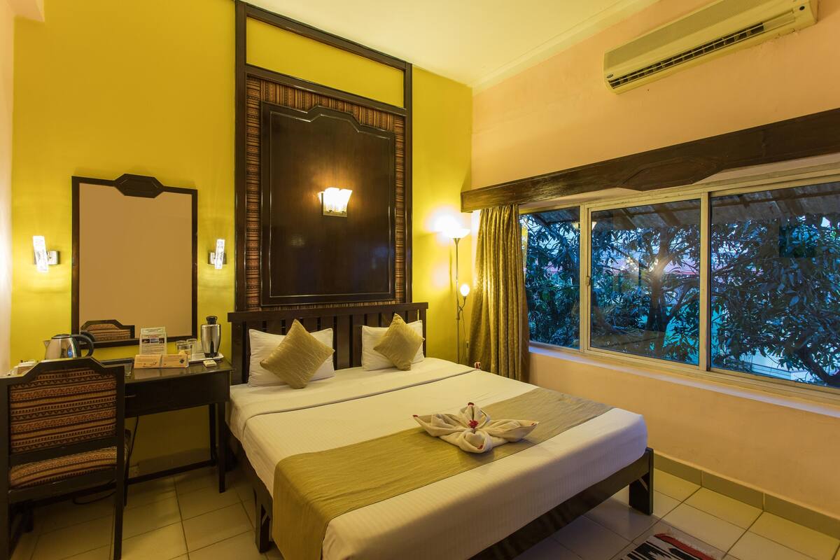 Suite, 1 Double Bed | View from room