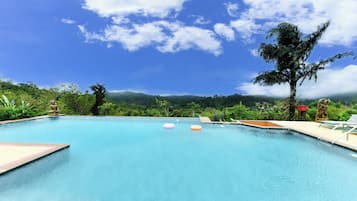 Piscina externa