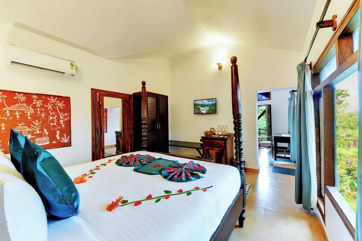 Romantic Studio Suite