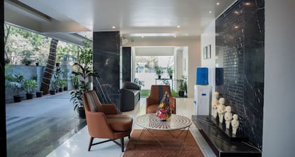 AR Suites Fontana Bay