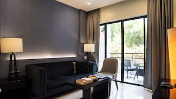 Suite Room | Living area | LCD TV, DVD player
