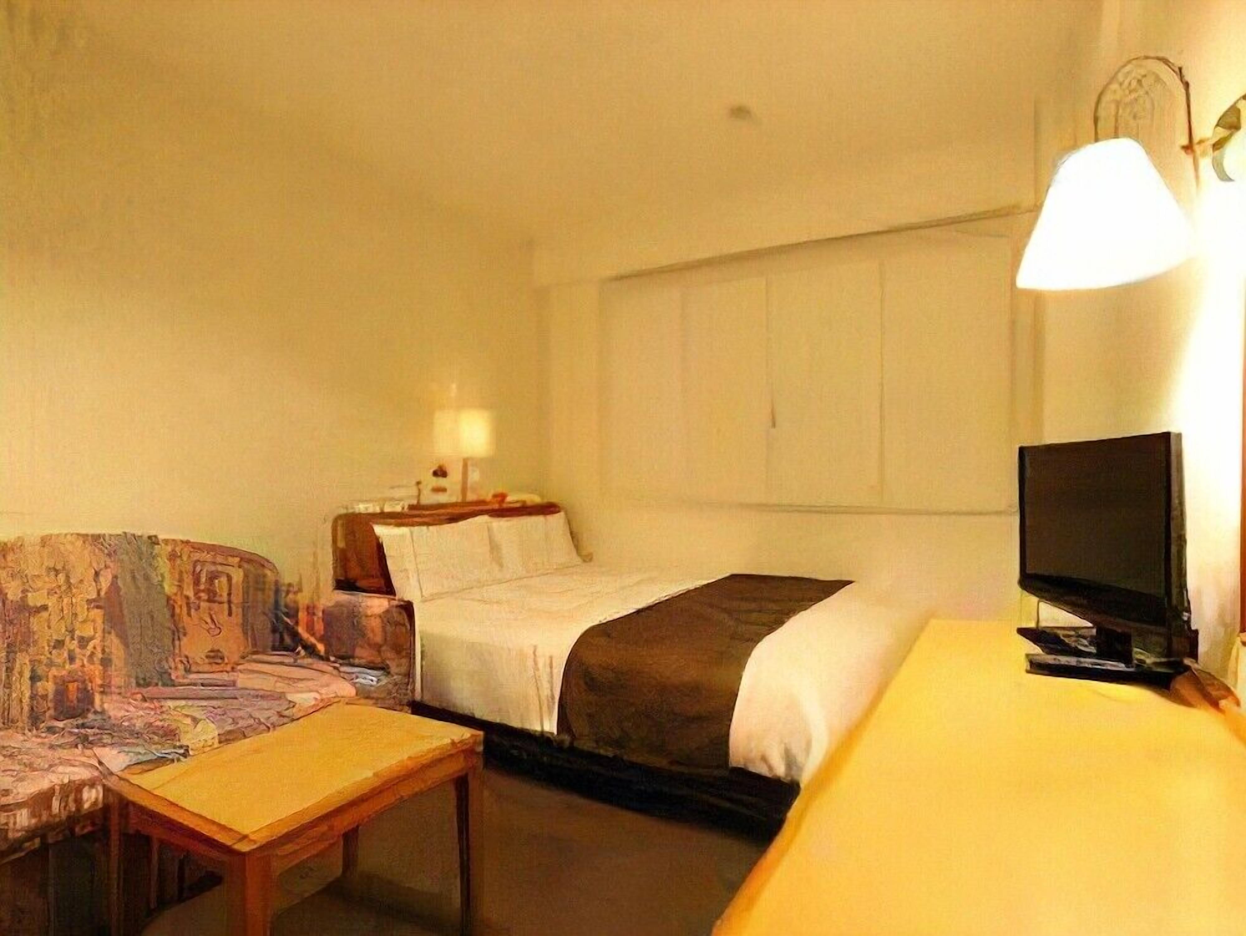 In-room safe, desk, blackout drapes, free WiFi