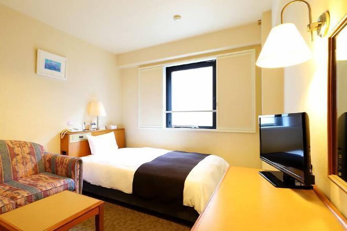 In-room safe, desk, blackout drapes, free WiFi