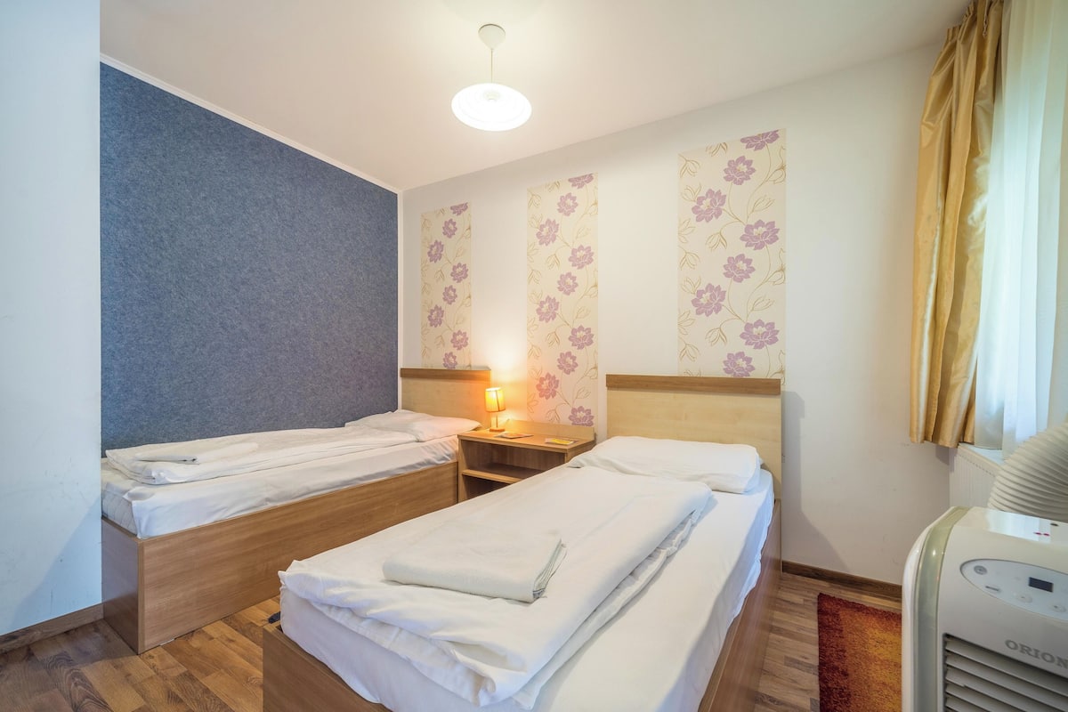 In-room safe, desk, free WiFi, bed sheets
