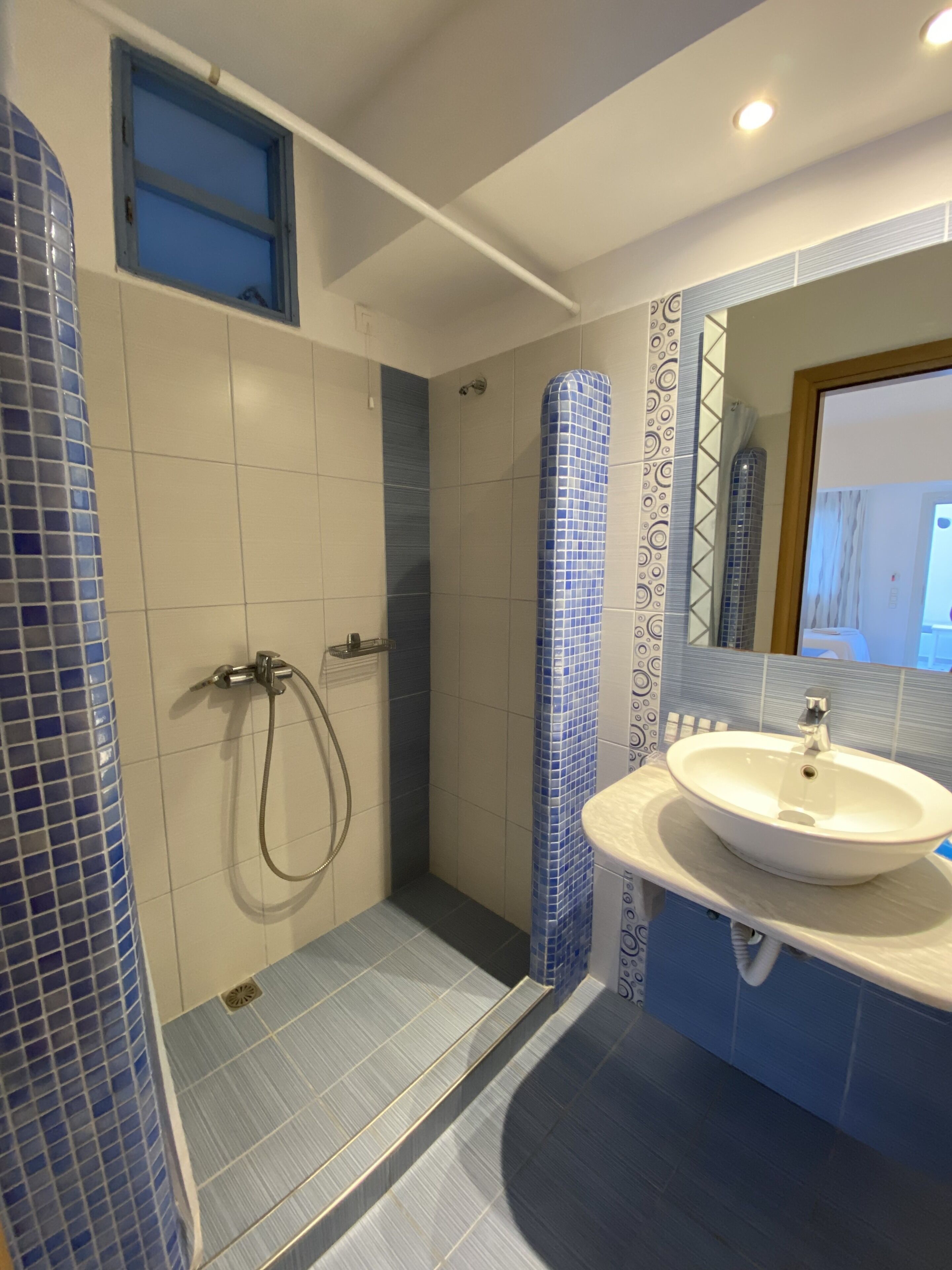 standard twin room, ground floor | premium bedding, pillow-top beds, minibar, in-room safe