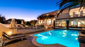 Outdoor pool, open 9:00 AM to 9:00 PM, pool umbrellas, sun loungers - Stelios Place (Santorini)