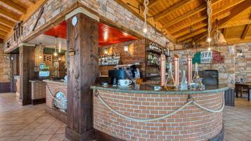 Bar (in der Unterkunft)