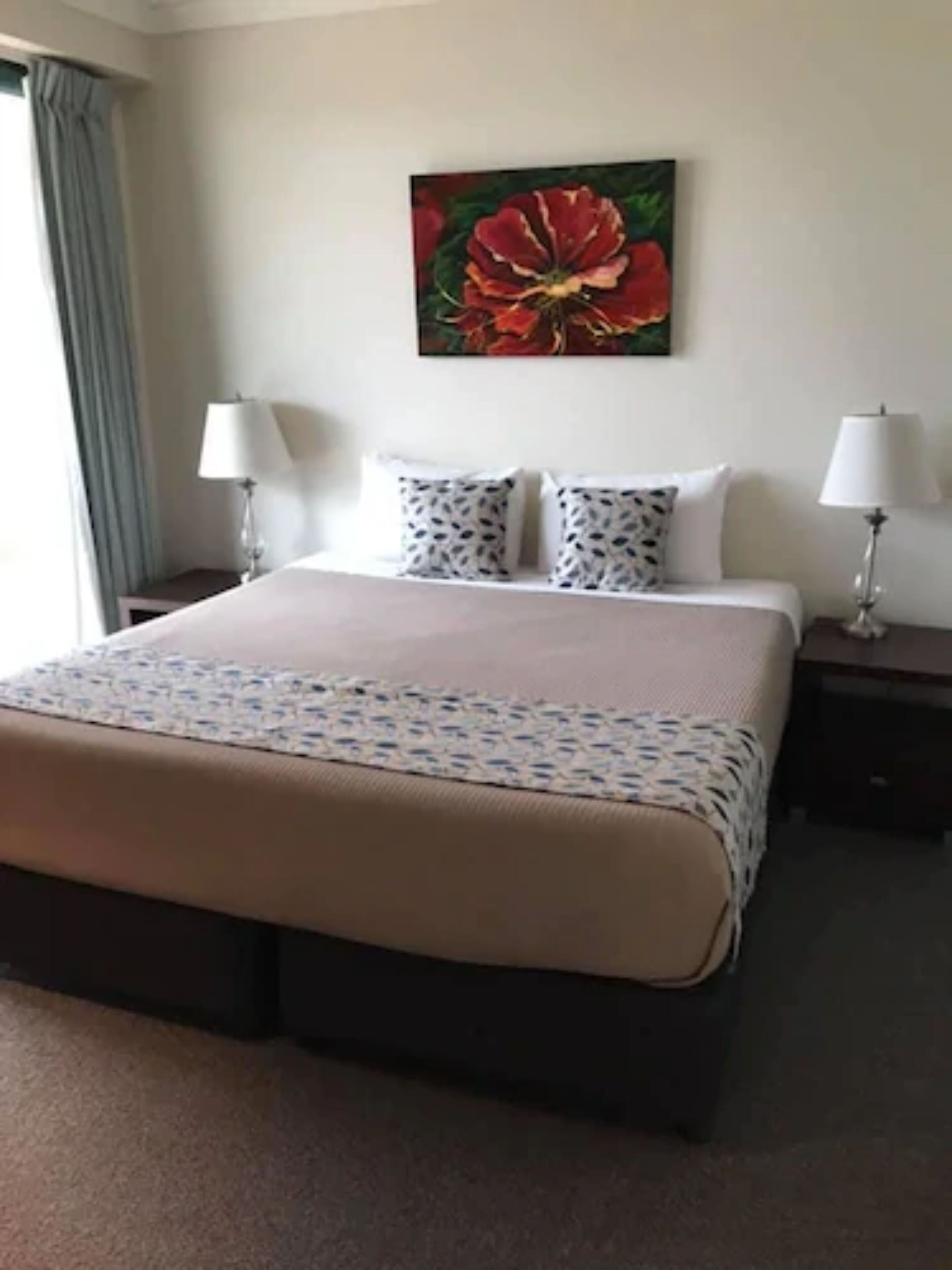 2 bedroom ocean/river view apartment | 2 bedrooms, in-room safe, individually decorated, individually furnished