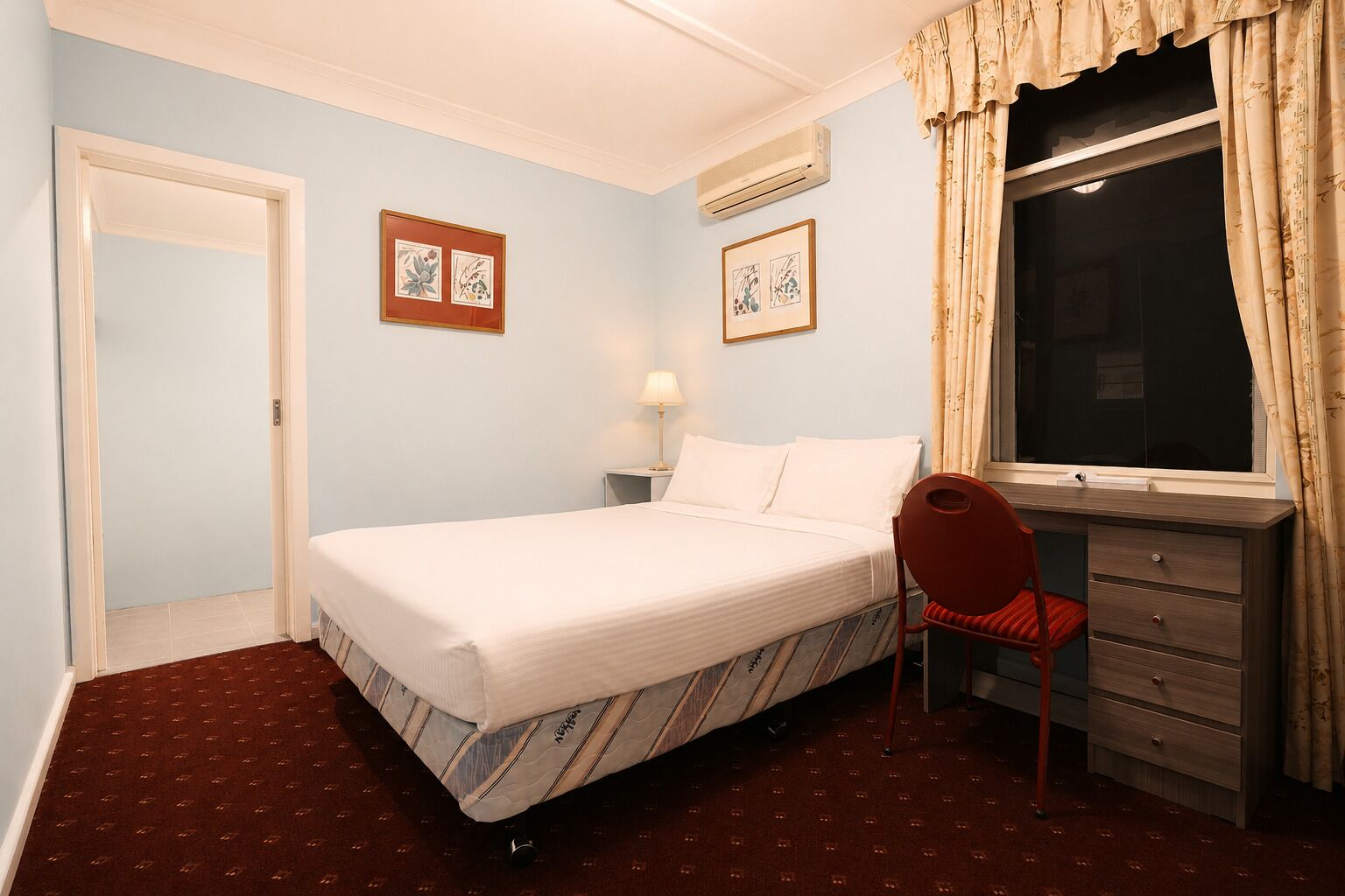 Photo - Georgian Court Inn