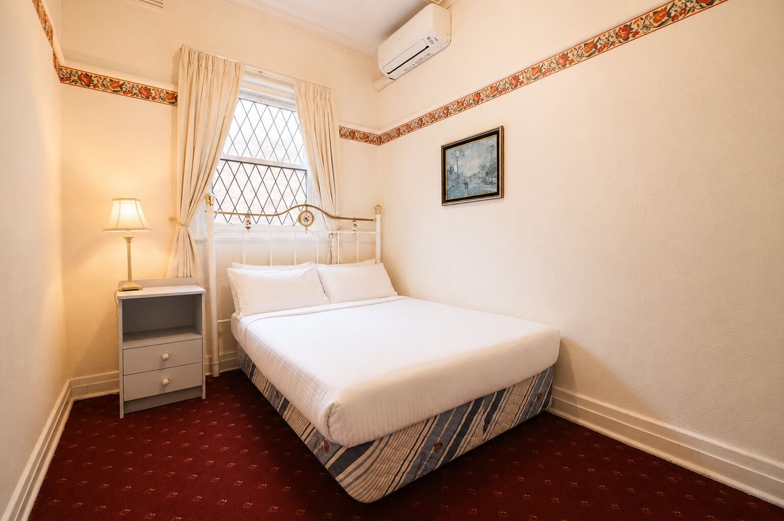 Photo - Georgian Court Inn