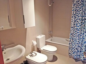 Bathroom - Alcocebre Suites 3000 (Alcala de Xivert)