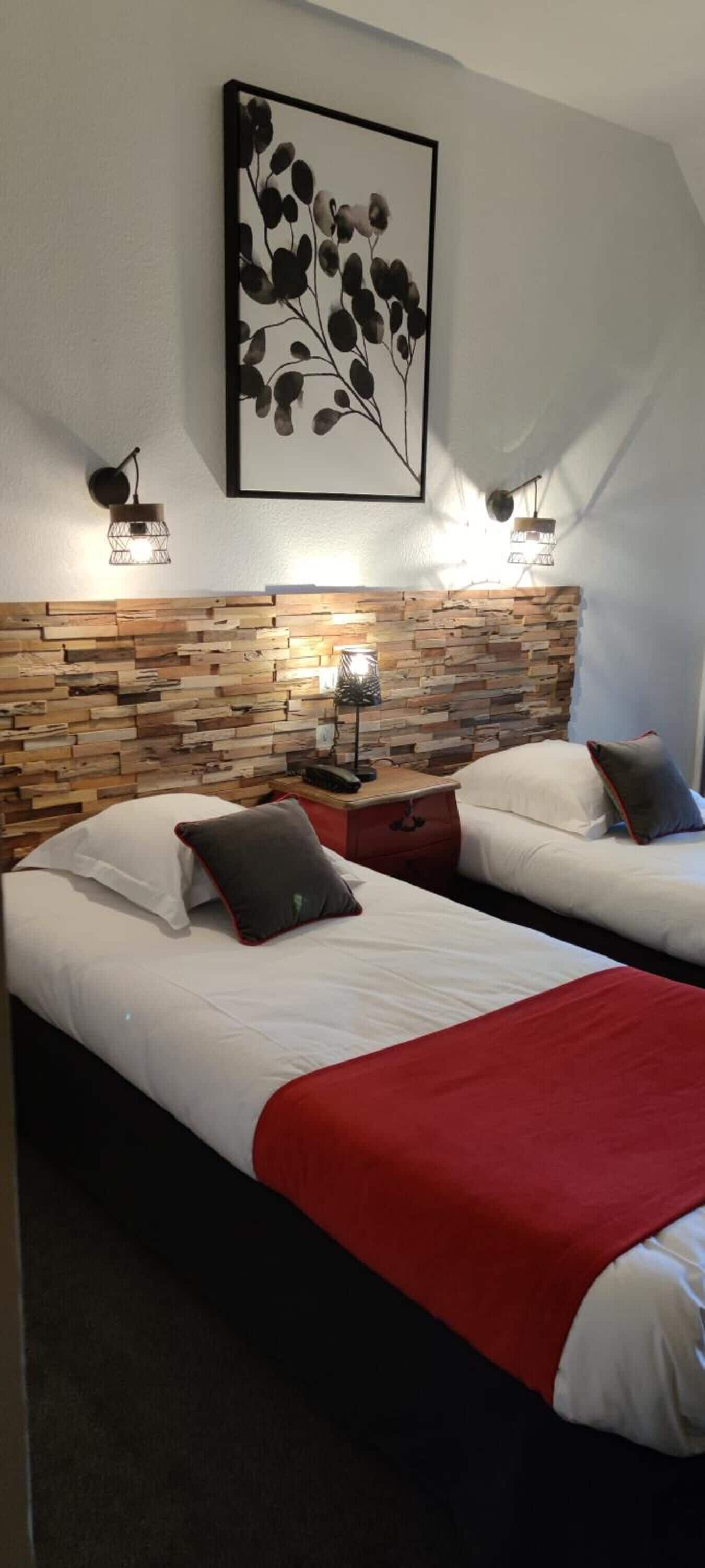 desk, soundproofing, iron/ironing board, free wifi