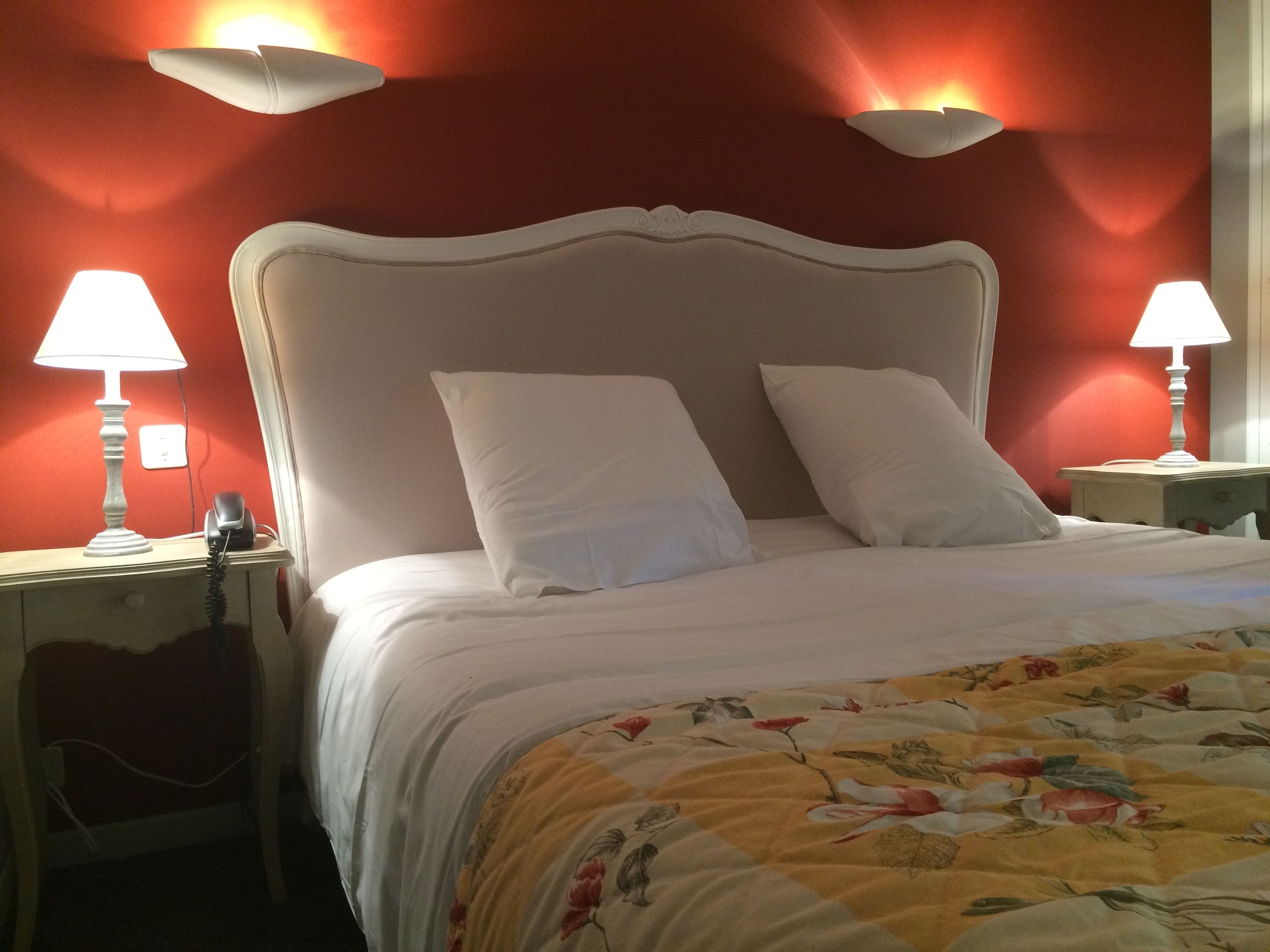 superior double room, 1 queen bed, bathtub, garden view | desk, soundproofing, iron/ironing board, free wifi