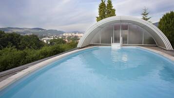 Seasonal outdoor pool, open 8:00 AM to 8:00 PM, sun loungers