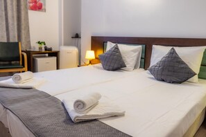 Iron/ironing board, free WiFi