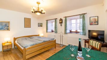Desk, blackout curtains, free WiFi, bed sheets