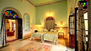 Luxury Suite | Minibar, in-room safe, individually furnished, desk
