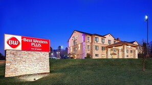 Exterior - Best Western Plus Royal Mountain Inn & Suites (Athens)