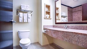 Hair dryer, towels - Best Western Plus Royal Mountain Inn & Suites (Athens)