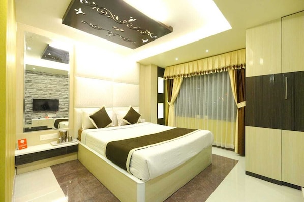 Super Deluxe Double Bedded Room | Iron/ironing board