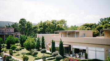 ด้านหน้าที่พัก