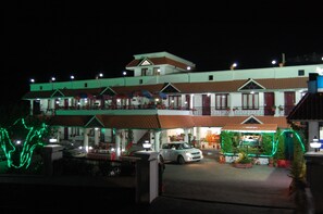 Front of property - evening/night - Apple Valley (Kodaikanal)