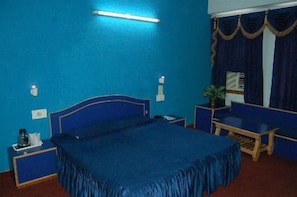 Desk - 13326 Gupta Palace (Reasi)