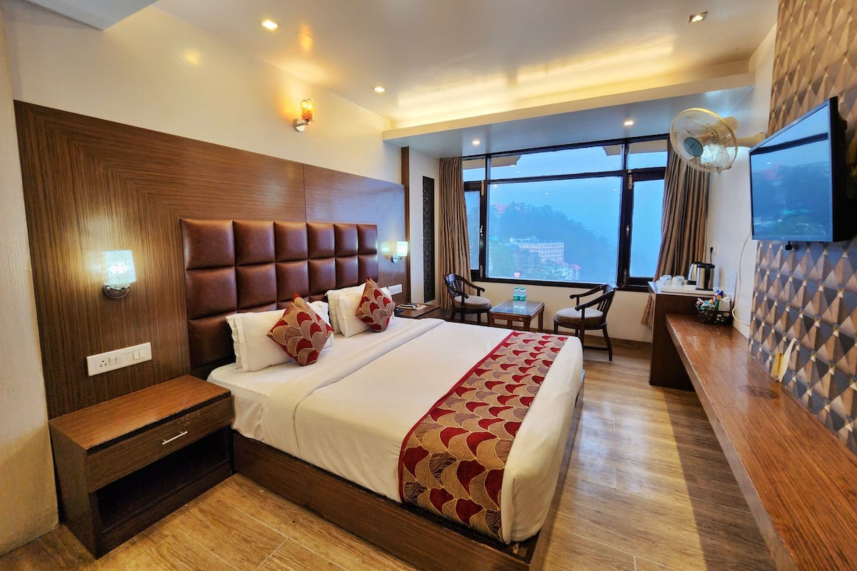 Aile Süiti | Masa, portatif/ilave yatak, ücretsiz kablosuz İnternet