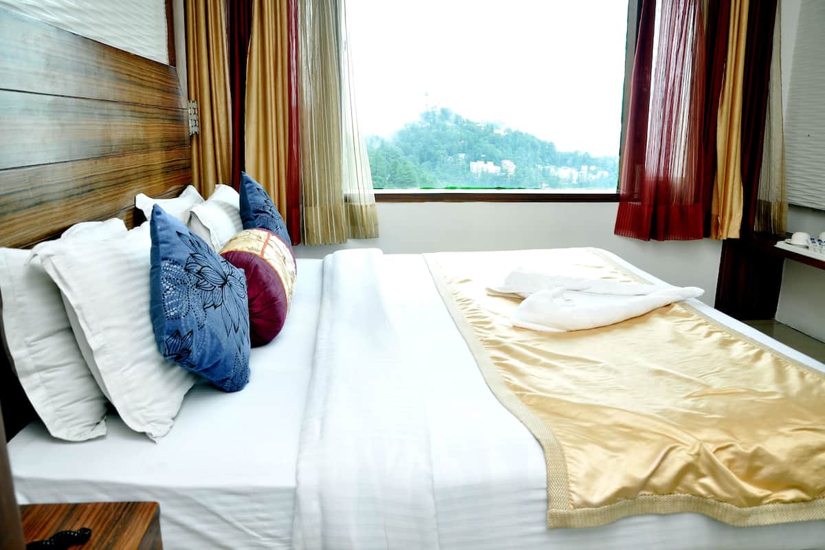 Masa, portatif/ilave yatak, ücretsiz kablosuz İnternet