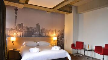 Literie de qualité supérieure, coffres-forts dans les chambres, bureau