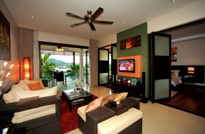 Deluxe Suite 2 Bedroom and Living Room 
