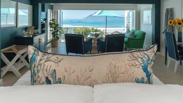 1 bedroom, premium bedding, down duvets, free minibar