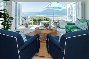 Luxury Suite, 1 King Bed | 1 bedroom, premium bedding, down comforters, free minibar