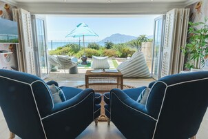 Chambre supérieure avec lits jumeaux, 1 très grand lit | 1 chambre, literie de qualité, couette en duvet