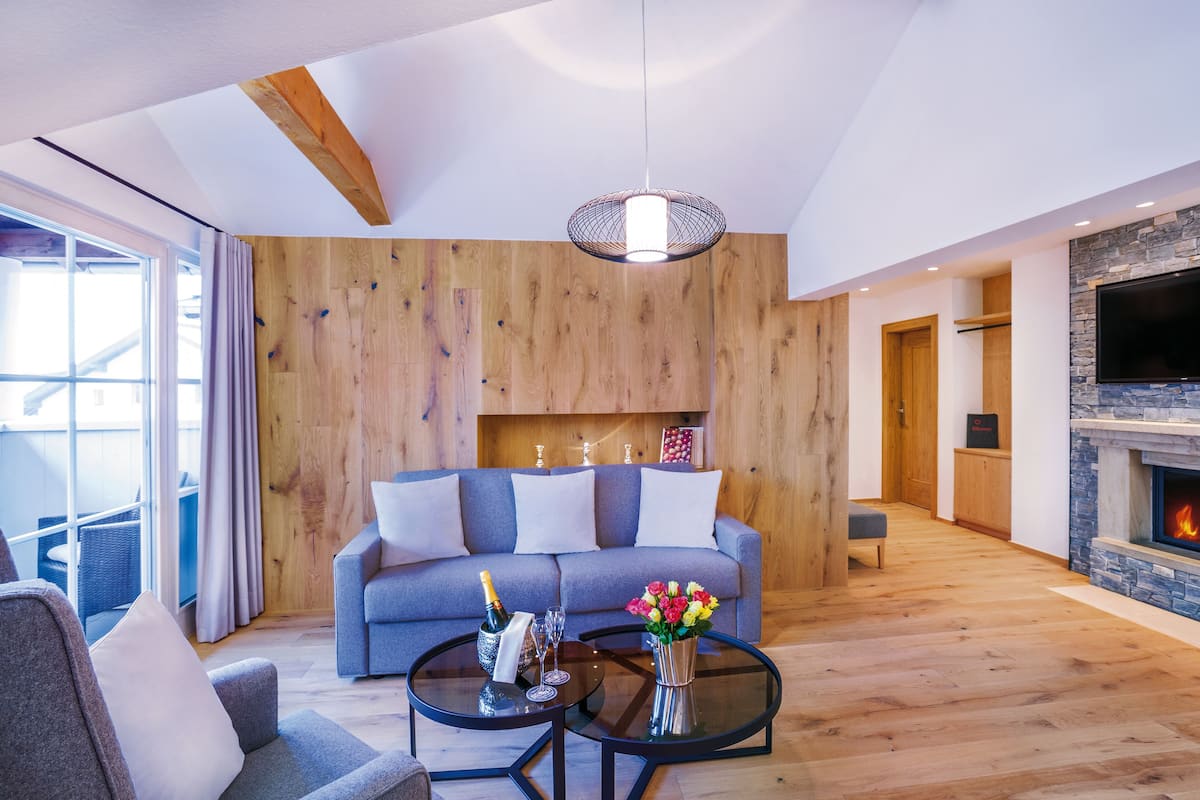 Superior suite | 1 slaapkamer, een minibar, een kluis op de kamer