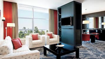 Presidential-Suite, 1 King-Bett, Nichtraucher | Wohnzimmer | LCD-Fernseher