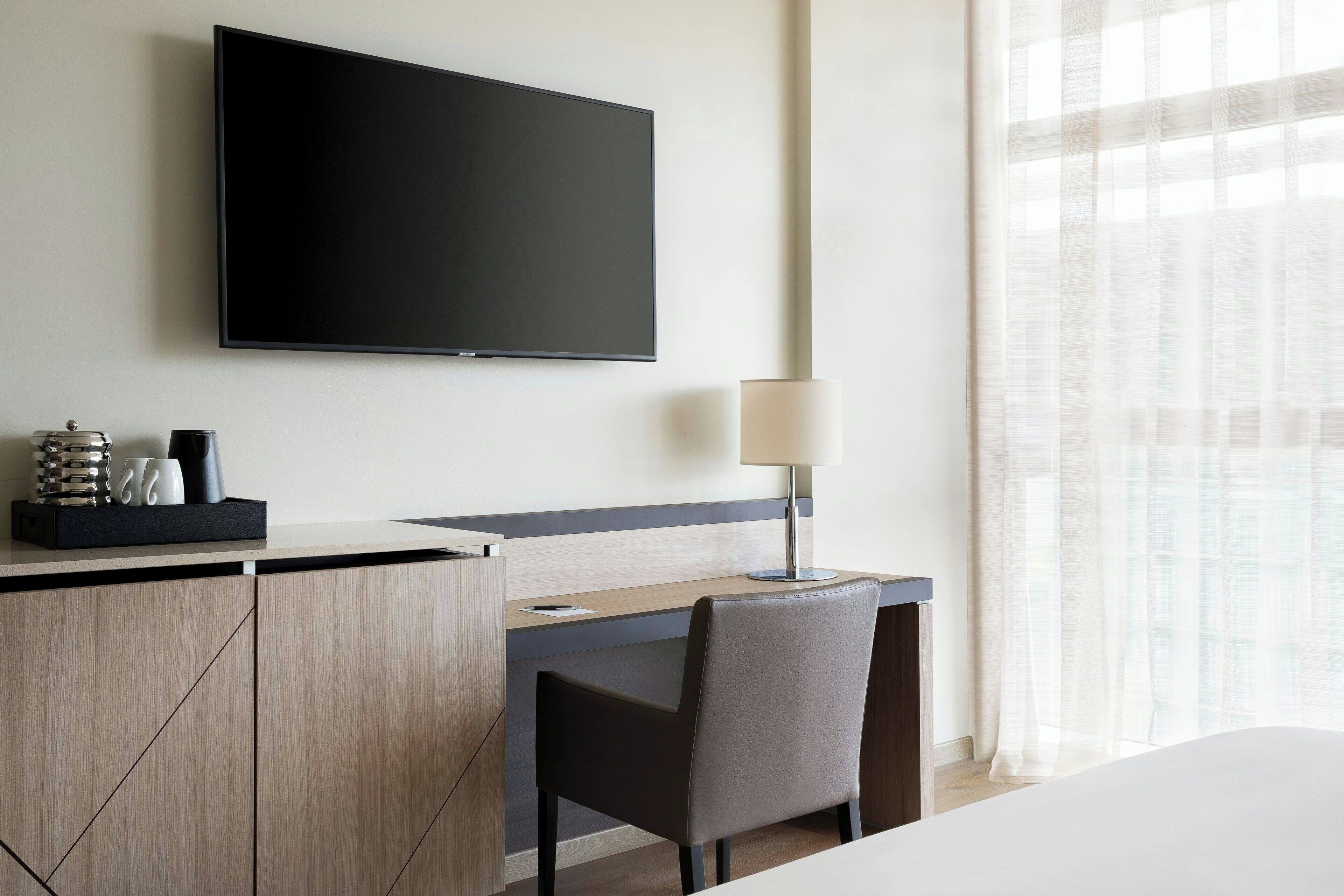 1 bedroom, minibar, in-room safe, desk