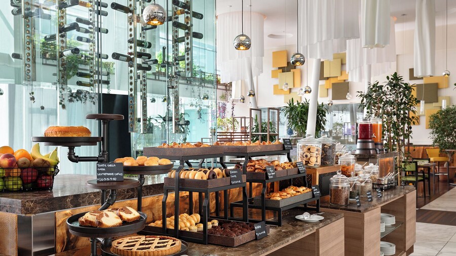 Sheraton Milan Malpensa Airport Hotel & Conference Center
