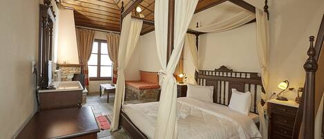 Premium bedding, desk, soundproofing, free cots/infant beds